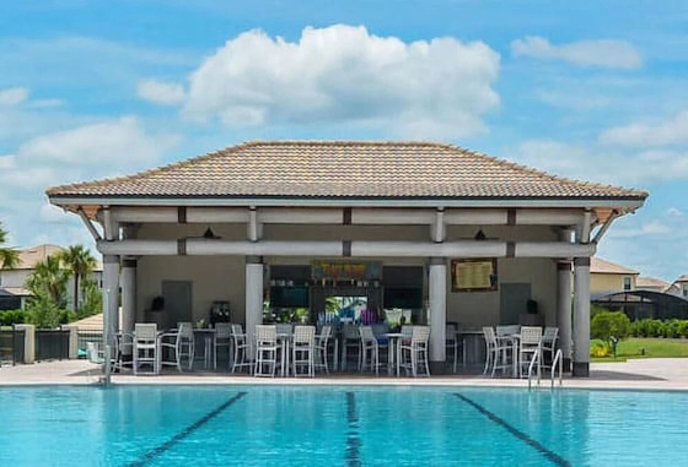 Luxury condo in resort-style area near Disney
