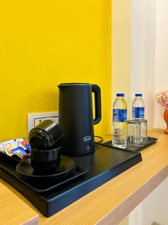OYO Rooms 813 near Omaxe City Centre