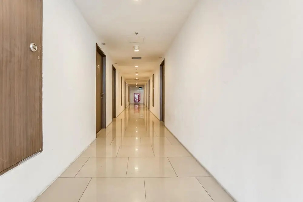 Reddoorz Apartment @ Pasar Baru Mansion