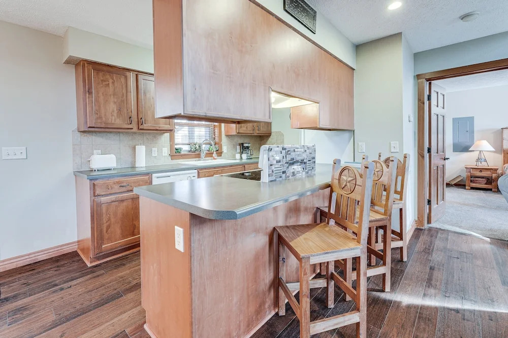 Families Welcome! Branson Resort-style Getaway