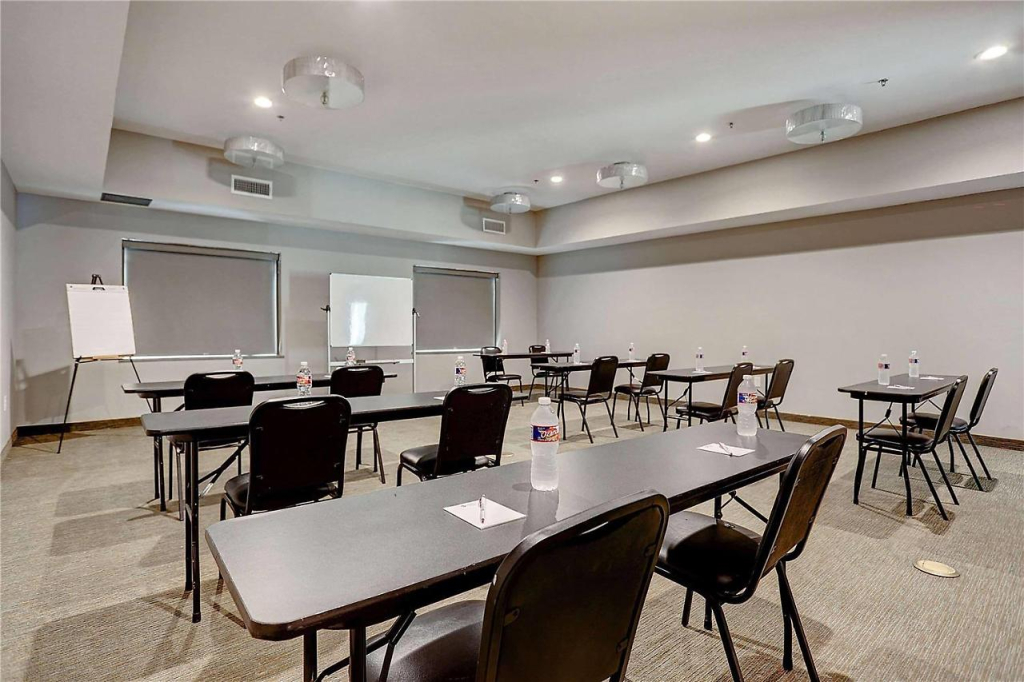 Garner Hotel Houston - Westheimer by IHG
