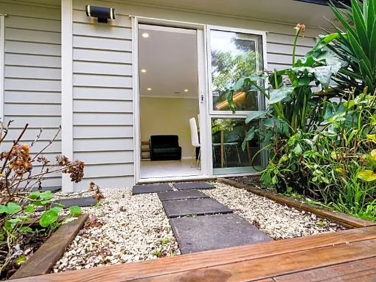 Albany Rosedale Modern 2 Bedroom Unit