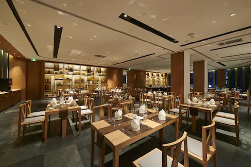 Отель Holiday Inn Guangzhou Zhujiang New Town by IHG