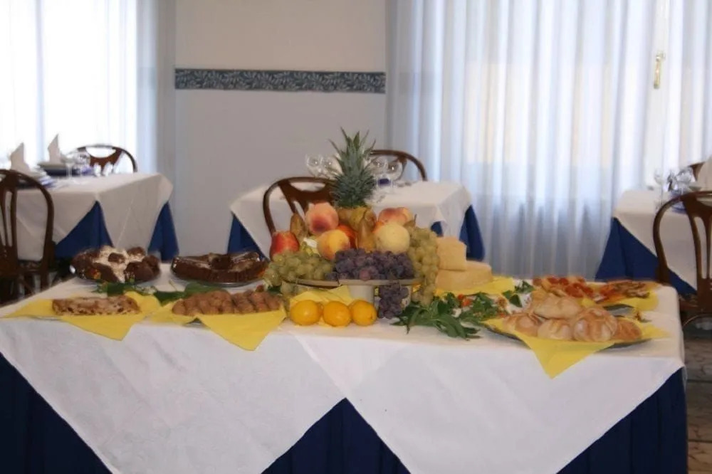 Hotel Perla Del Mare