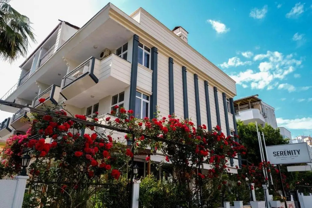 Serenity Lara Hotel