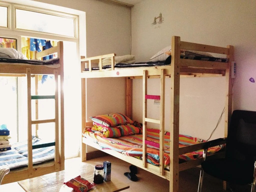 Love Youth Hostel