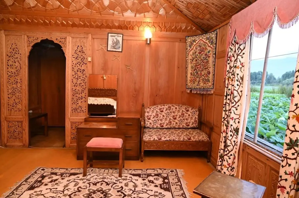 Kings Houseboats
