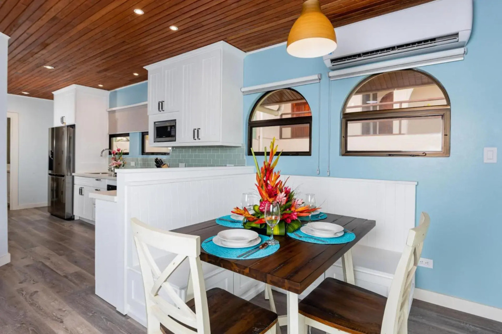 Flamingo Marina Cove 404- Oceanfront condo