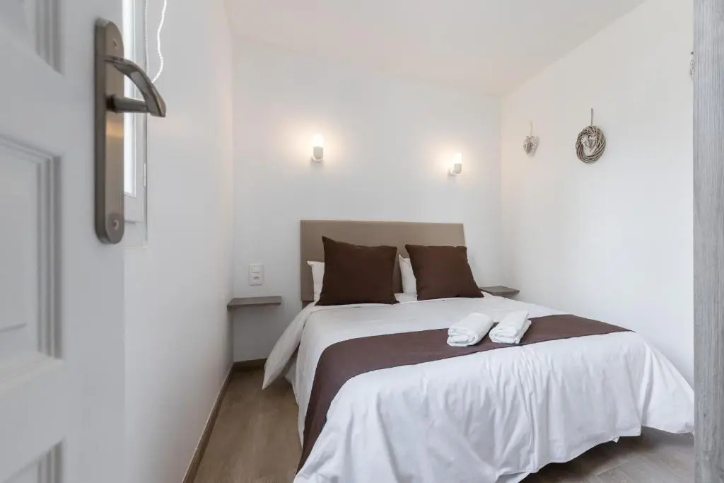 Sleep in Antibes City Center