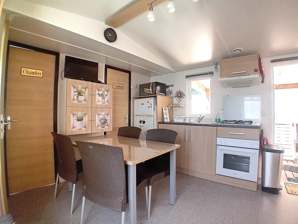 Mobil home proche du paradis des plages