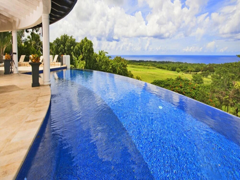 Sunny Vacation Villa 28