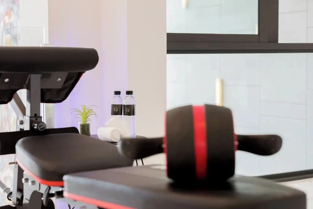 Massive 4 Bedroom with Cinema & Gym