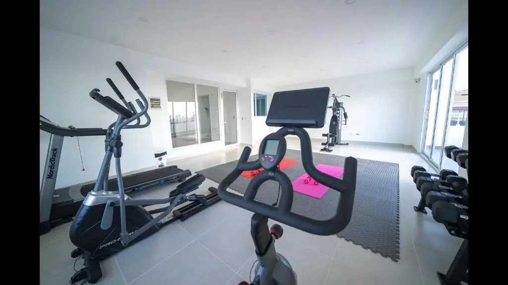 Sdq, Gym, Pool, 1br 2B, Downtown F7