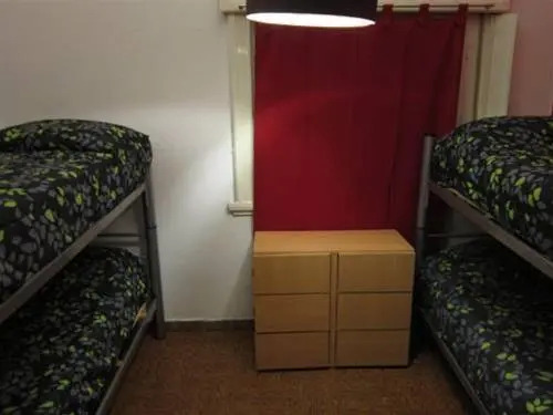 Che Salguero Youth Hostel