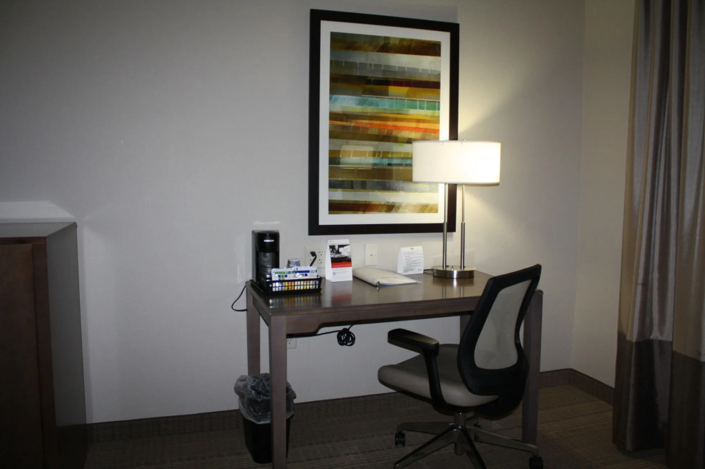 Holiday Inn Express Hotel & Suites Wichita Northeast by IHG