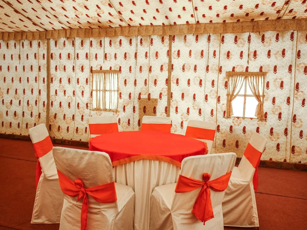 OYO 15425 Hotel Royal Heritage