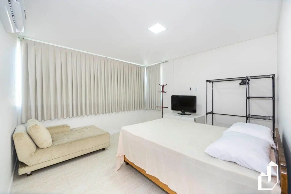 Cobertura Duplex Com Piscina E 03 Suítes
