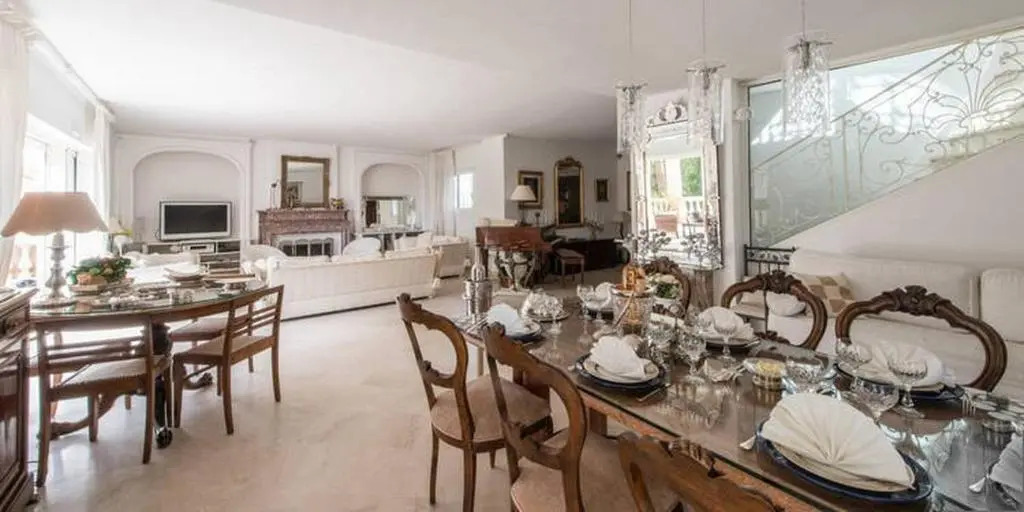 Juan Les Pins Near Cannes Beaches 18-20 Guests