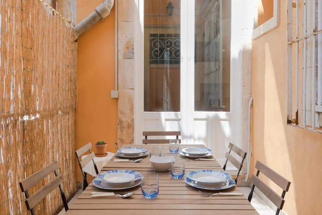 Darsena Apartments by Wonderful Italy