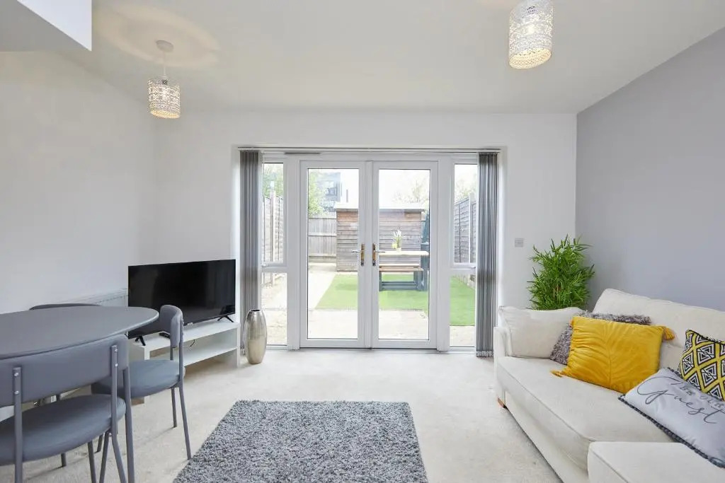 Royal Derby Hospital 2 Bed Town House