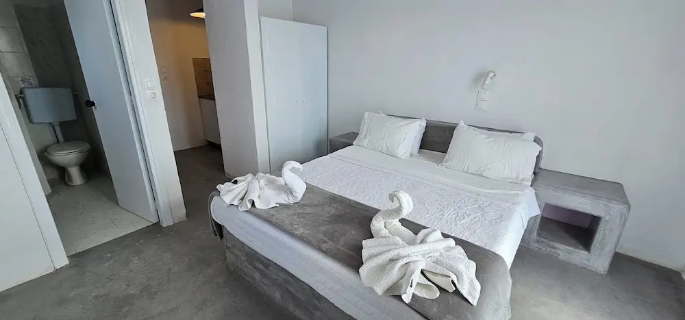 Hotel Pleasure Blackbeach Santorini