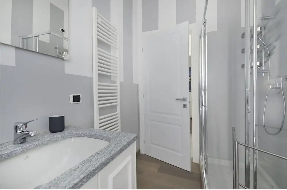 Modern Inner City Apartment