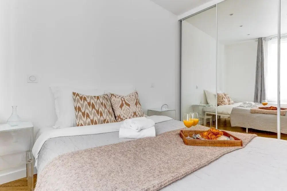 Bright 1BR Near Seine & Eiffel Tower