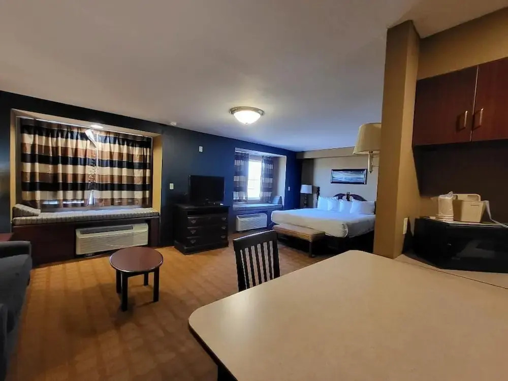 Microtel Inn & Suites by Wyndham Starkville