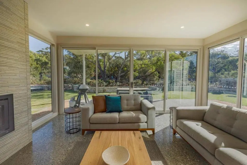 Baileys Beach House
