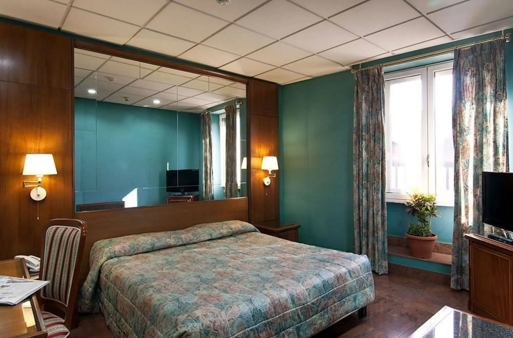 Madison Hotel