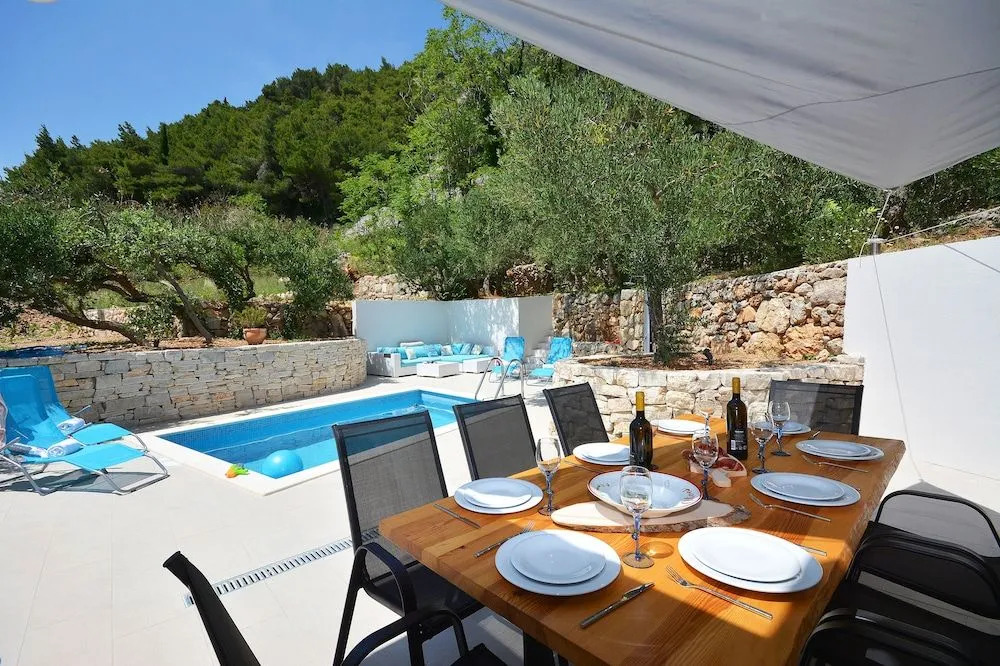 Villa OLIVE TREE village Pisak heated pool and close to the beach