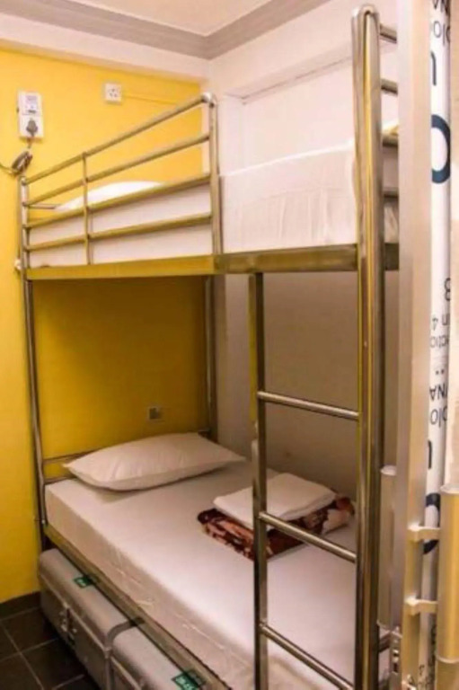 Hostel 9