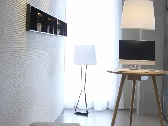 Homeinn Ease Hotel (Yingkou City Central Hospital)
