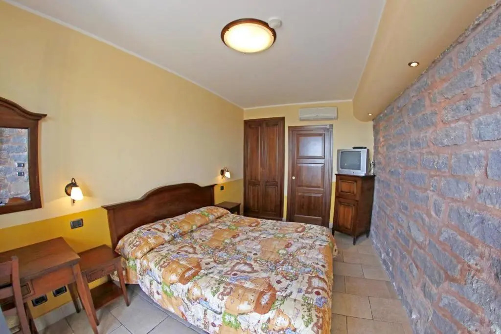 2 bedrooms house at Acireale 10 m away from the beach with sea view balcony and wifi