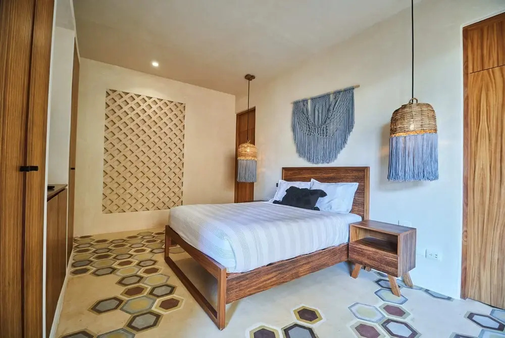 Ikal Tulum 101-102 By Lockey