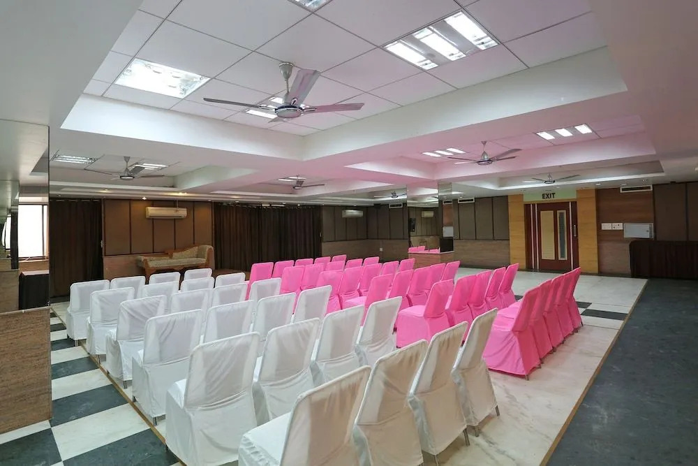 Oyo 9654 Hotel Arco Palace