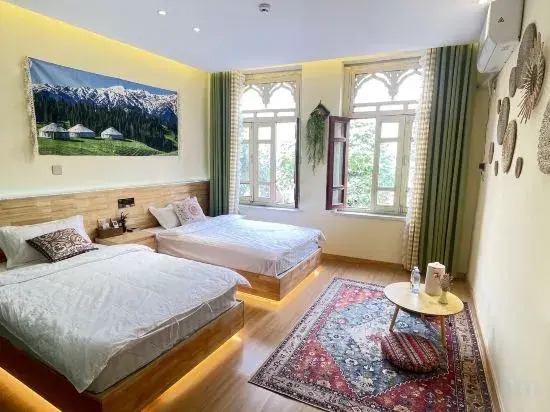 Kashgar Ancient City Qiangweishijv Homestay