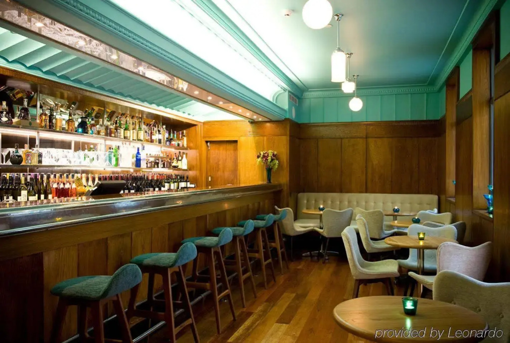 Hotel DeBrett