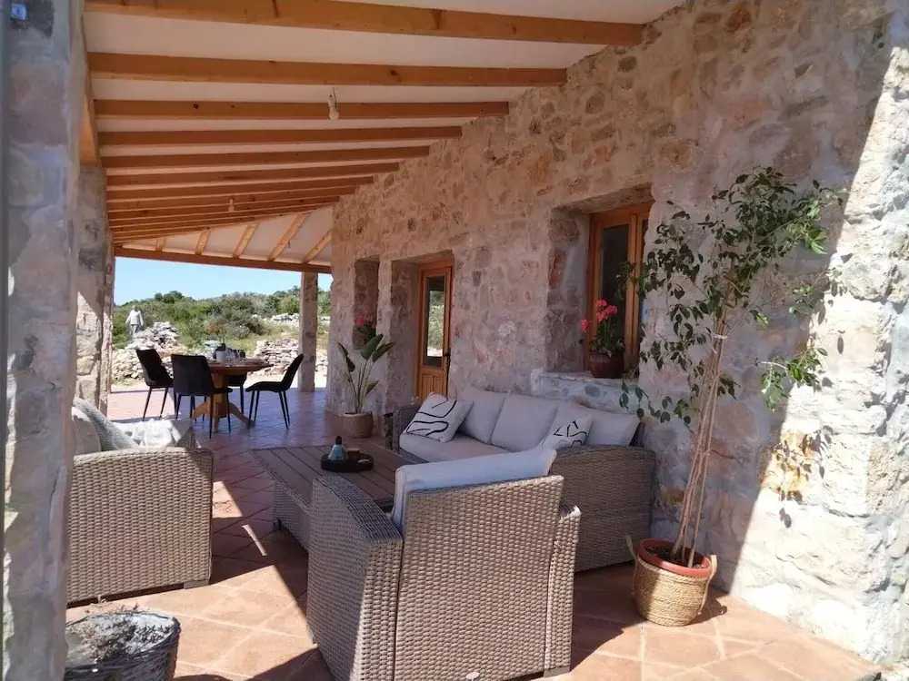 Soothing Holiday Home Green Life