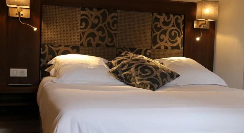 Hotel B Lodge