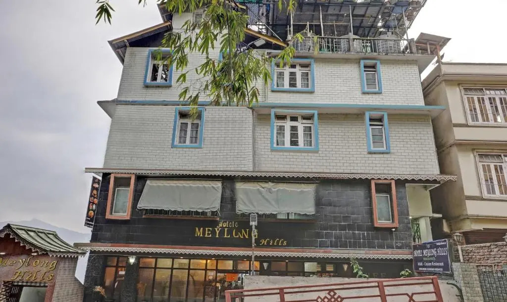 FabHotel Meylong Hills