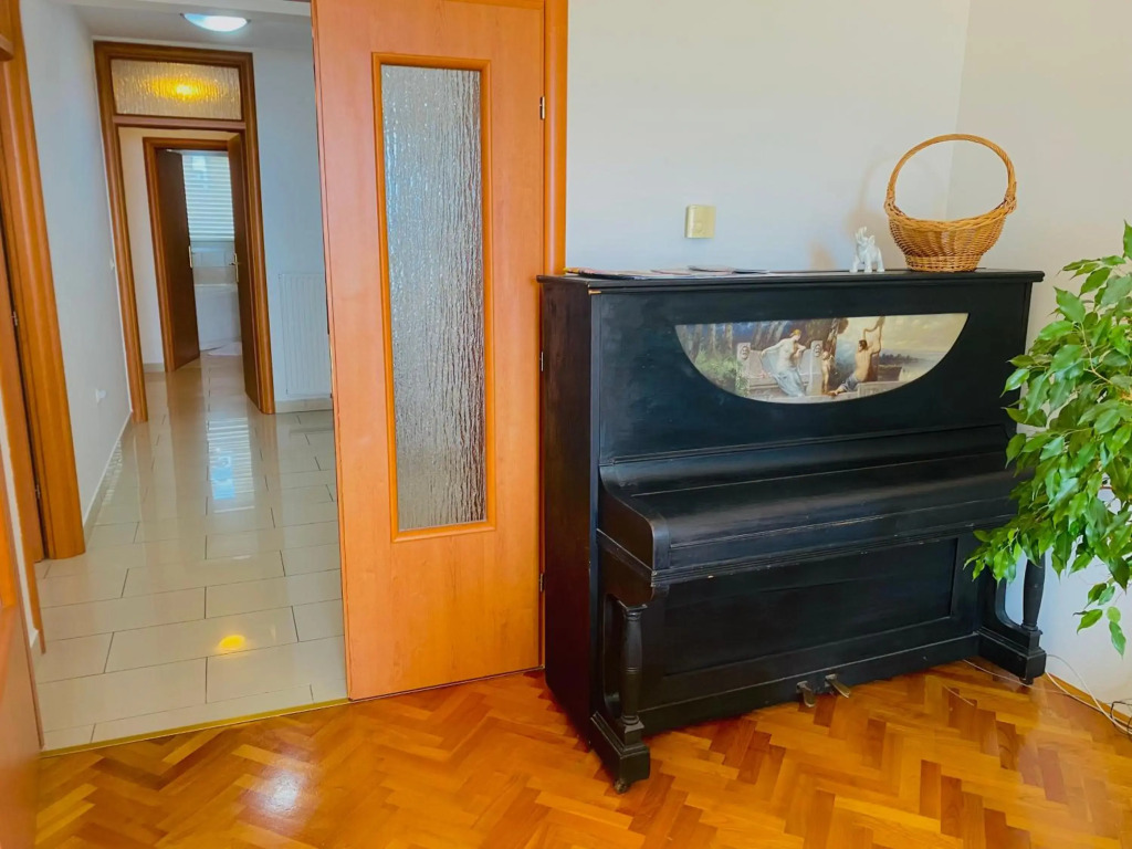 Apartment Tina