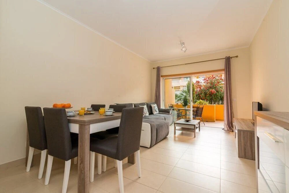 Ground Floor,Pool, Air Conditioning, Terrace, Bbq,15min Walk From Cabanas Center