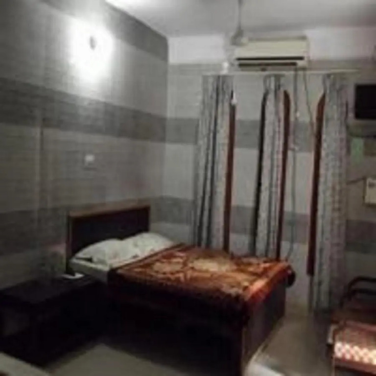 Purohit Lodge B&B by StayApart