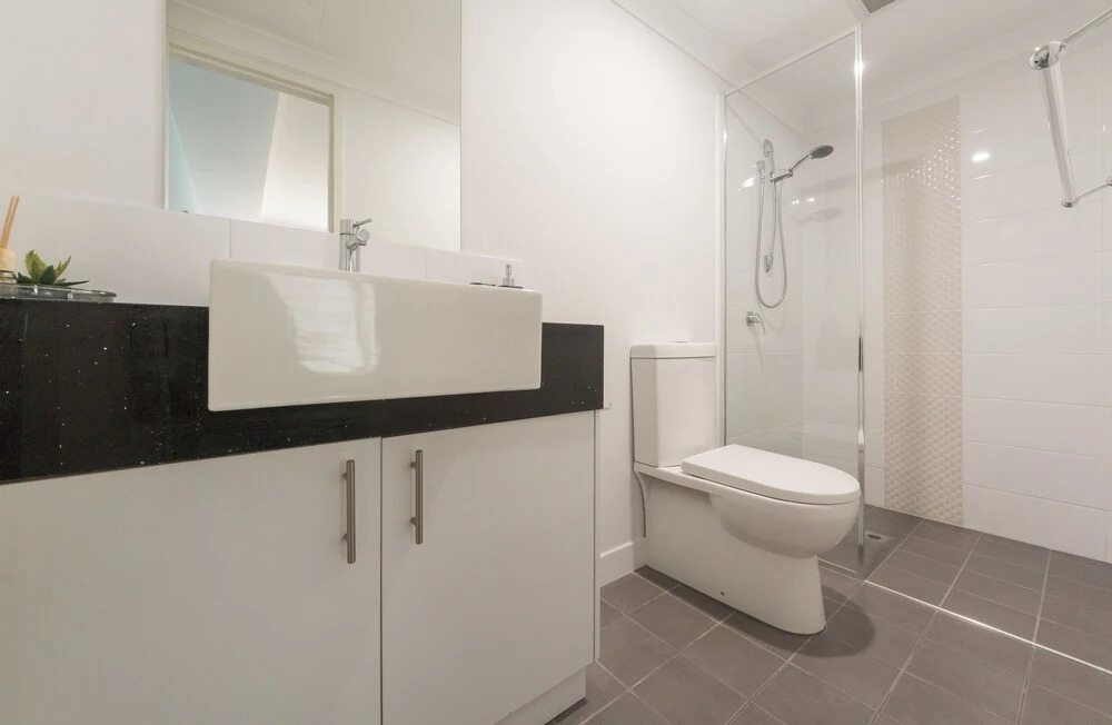 Lakeview Suite 05