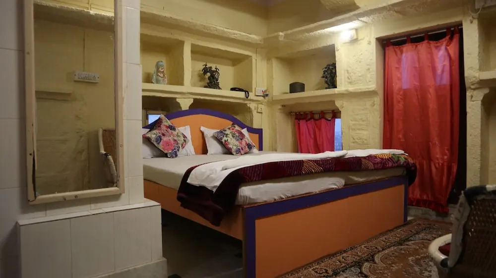 Vista Rooms at Old Royal Palace