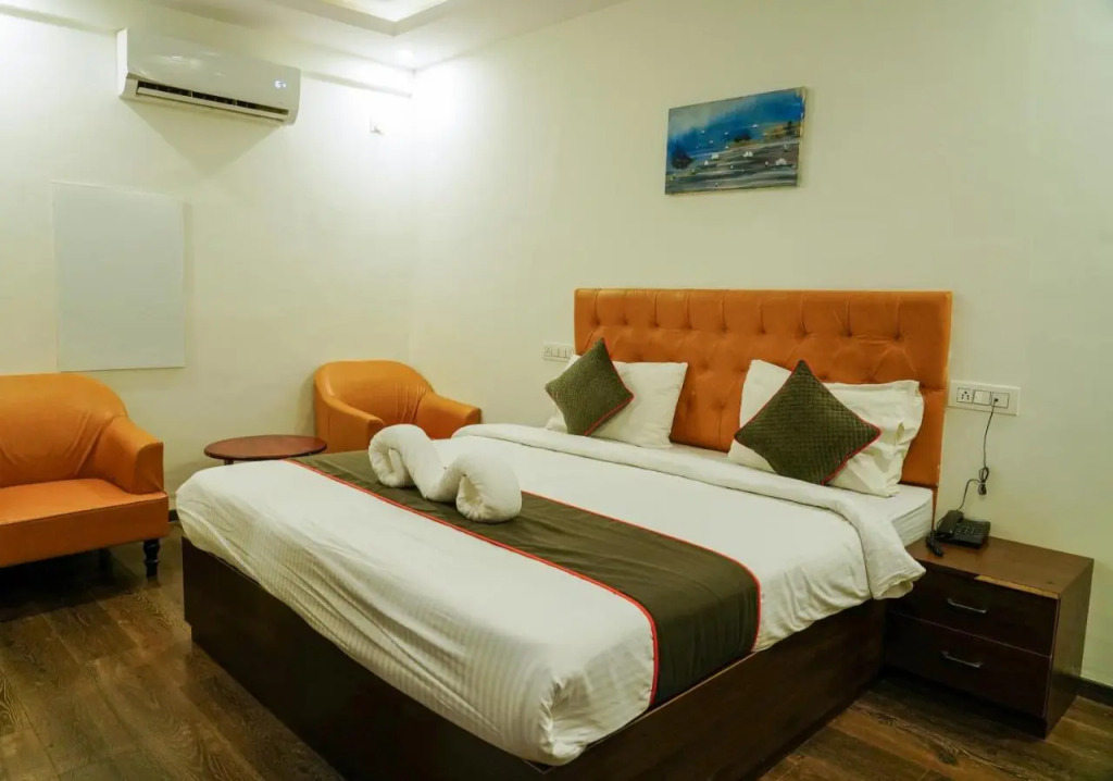 Suraksha Stay ITPL Hotel Banglore