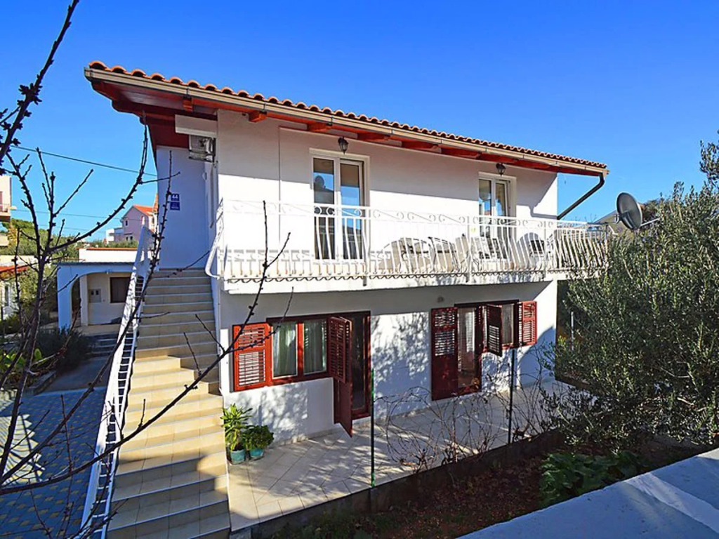 Apartment Ena