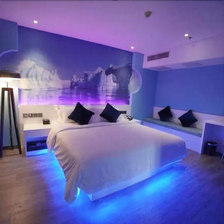 Film Hotel