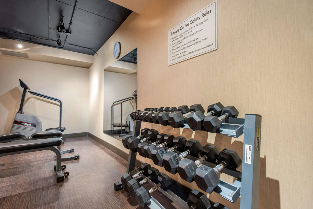 Clarion Hotel & Suites
